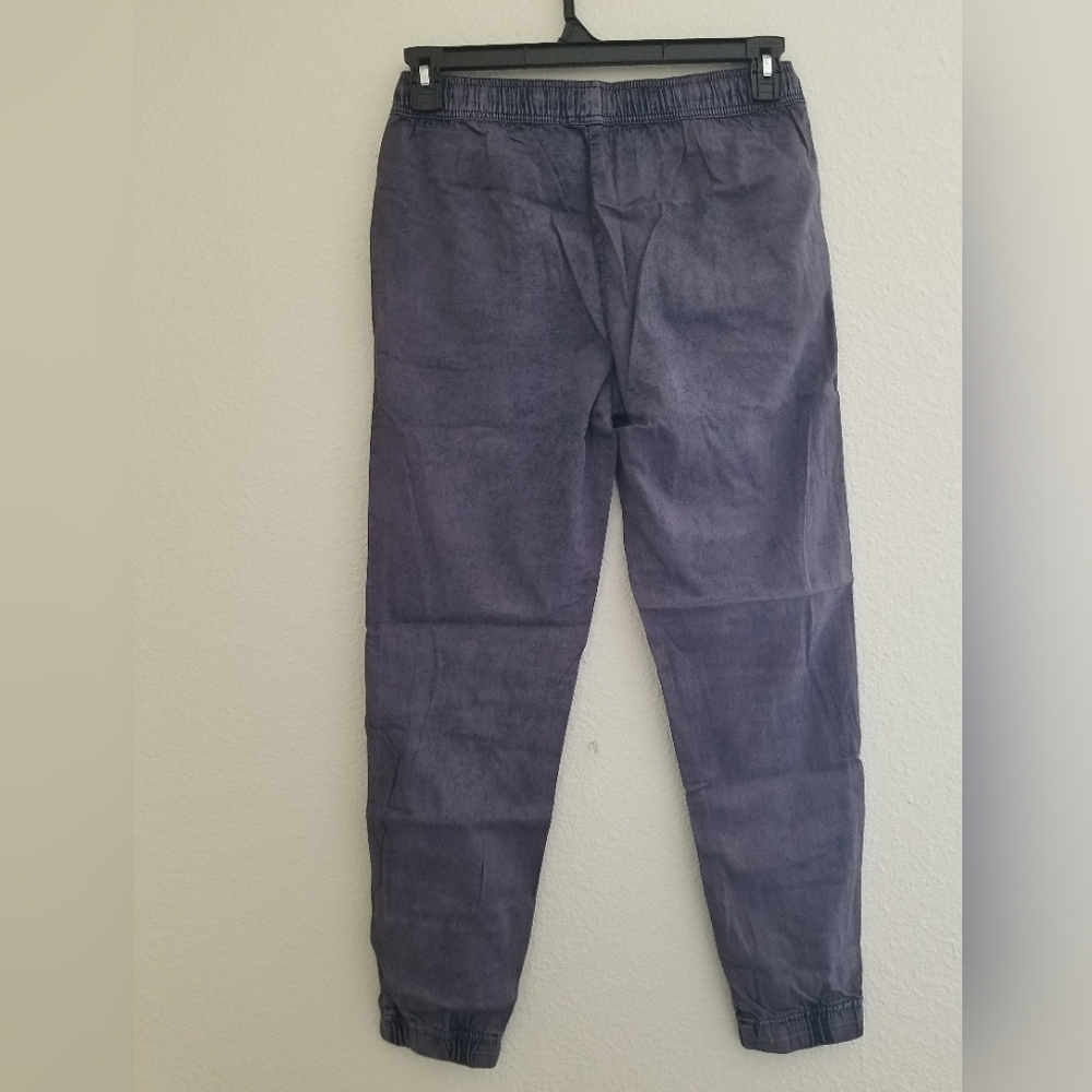 Acid Washed - Picture 2 of 2